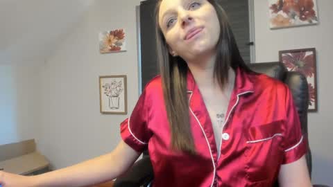 Paige online show from 09/29/25, 01:27