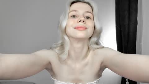 Snapshot of hi_popsy chatting on 04/02/26, 02:26 Popsy Risha online show from 04/02/26, 02:26