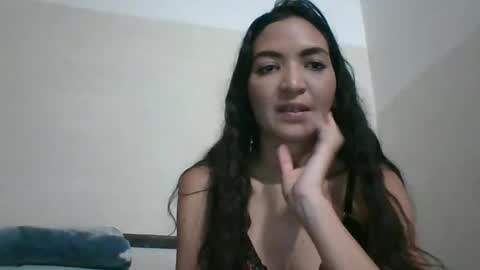 Snapshot of hiddencrazy69 chatting on 02/28/26, 07:59 Clau y Ricky online show from 02/28/26, 07:59