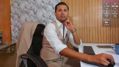 Snapshot of hiddenoffice chatting on 03/30/26, 12:39 George online show from 03/30/26, 12:39