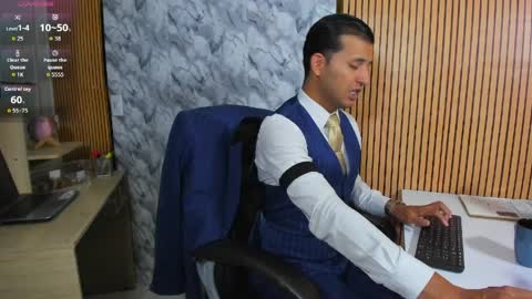 Snapshot of hiddenoffice chatting on 04/07/26, 03:29 George online show from 04/07/26, 03:29