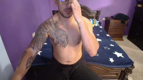 Snapshot of hidenbook chatting on 01/08/25, 05:15 Hiden online show from 01/08/25, 05:15