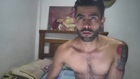 Snapshot of hideonbush051 chatting on 09/11/25, 11:43 hideonbush online show from 09/11/25, 11:43