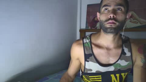 Snapshot of hideonbush051 chatting on 09/26/25, 09:30 hideonbush online show from 09/26/25, 09:30