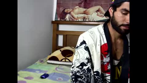 hideonbush online show from 12/03/25, 05:00