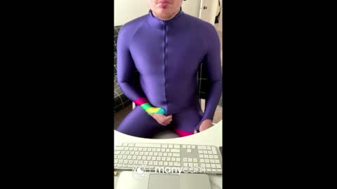 Snapshot of higher_lycra chatting on 01/19/25, 10:39 higher_lycra online show from 01/19/25, 10:39