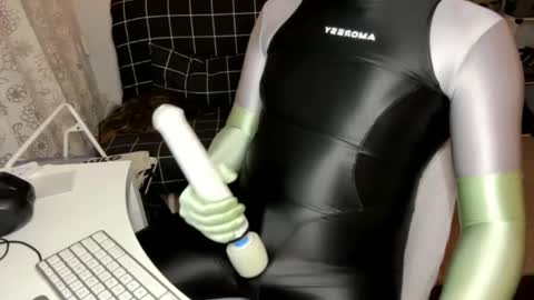 Snapshot of higher_lycra chatting on 03/09/25, 05:00 higher_lycra online show from 03/09/25, 05:00