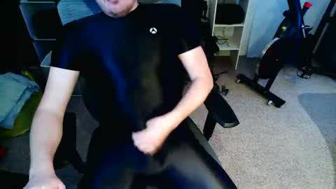 Snapshot of higher_lycra chatting on 10/23/25, 03:33 higher_lycra online show from 10/23/25, 03:33