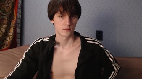 Snapshot of higherdegree chatting on 03/27/26, 11:37 higherdegree online show from 03/27/26, 11:37