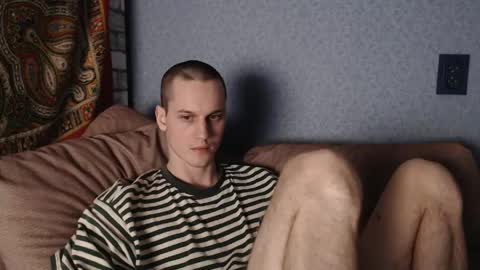 Snapshot of higherdegree chatting on 04/16/26, 12:22 higherdegree online show from 04/16/26, 12:22