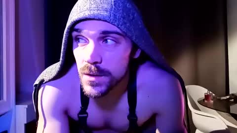 Snapshot of highnightz chatting on 02/27/25, 03:58 highnightz online show from 02/27/25, 03:58