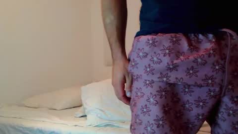 Snapshot of highnightz chatting on 09/21/25, 09:38 highnightz online show from 09/21/25, 09:38