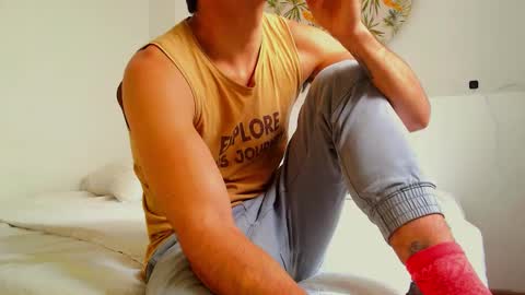 Snapshot of highnightz chatting on 09/29/25, 10:20 highnightz online show from 09/29/25, 10:20