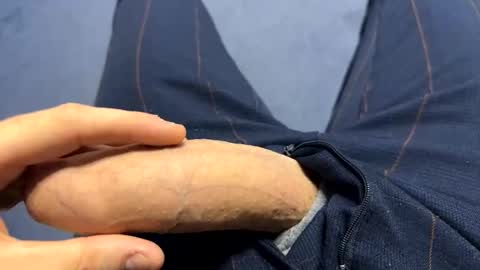 Snapshot of higradez chatting on 09/16/25, 12:39 higradez online show from 09/16/25, 12:39