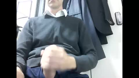 Snapshot of higradez chatting on 10/09/25, 08:56 higradez online show from 10/09/25, 08:56