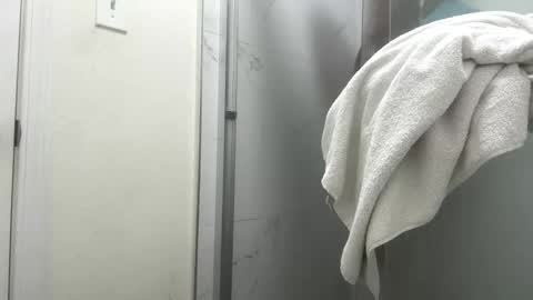 hihello7777 online show from 02/05/26, 07:18