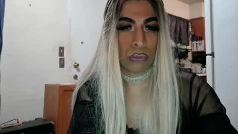 Snapshot of hihheelstranny chatting on 02/01/25, 09:54 hihheelstranny online show from 02/01/25, 09:54