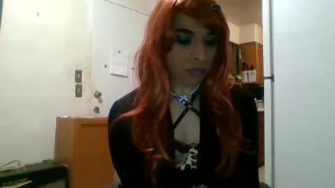 Snapshot of hihheelstranny chatting on 02/21/25, 07:45 hihheelstranny online show from 02/21/25, 07:45