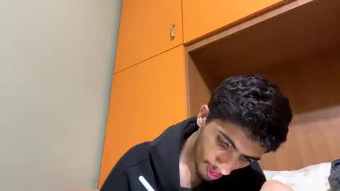 Snapshot of hihi9697 chatting on 01/06/25, 02:03 hihi9697 online show from 01/06/25, 02:03