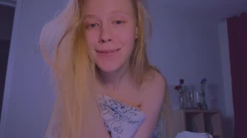 Chloe online show from 03/04/25, 03:00