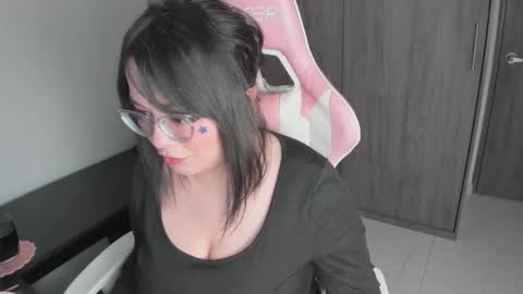 Snapshot of hikaru_arimura chatting on 11/20/25, 12:27 hikaru_arimura online show from 11/20/25, 12:27