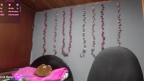 hilaril18 online show from 01/11/26, 10:59