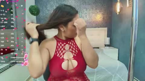 hilary_evanss online show from 05/17/26, 03:59