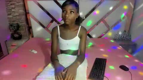 Snapshot of hilary_tsx chatting on 05/30/26, 05:15 Hilary online show from 05/30/26, 05:15