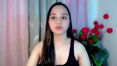 Snapshot of hilarymolly chatting on 12/21/25, 08:38 hilarymolly online show from 12/21/25, 08:38