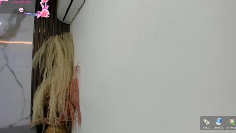 Hilary Thomsom online show from 01/07/26, 12:07