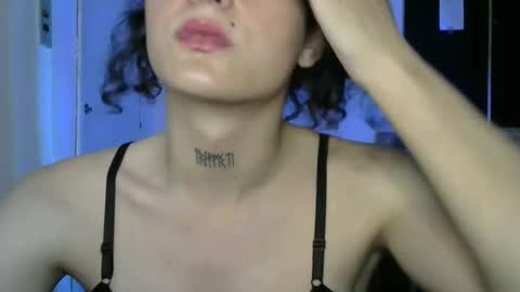 Snapshot of hildatrans chatting on 10/30/25, 11:05 Hilda online show from 10/30/25, 11:05