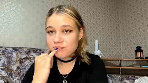 Snapshot of hildeconery chatting on 06/13/26, 01:31 Julia online show from 06/13/26, 01:31