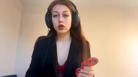 Hi Im Elizabeth online show from 10/11/25, 06:12