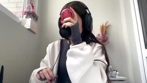 Hi Im Elizabeth online show from 10/15/25, 01:22