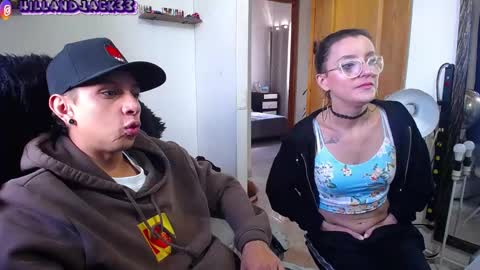 Snapshot of hill_and_jack chatting on 01/13/25, 06:38 Hill and Jack online show from 01/13/25, 06:38