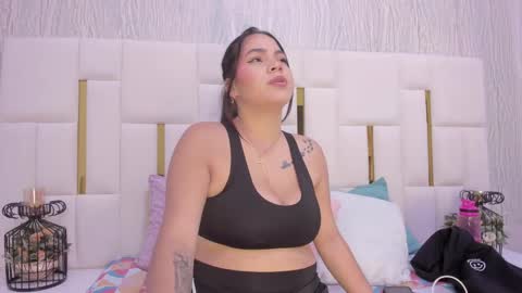 Hillary online show from 11/09/25, 09:40