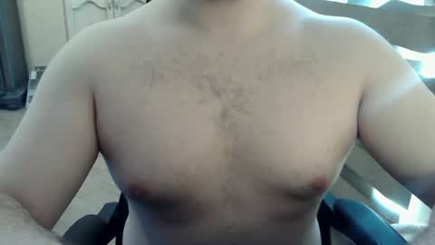 Himbo fox online show from 06/15/26, 08:00