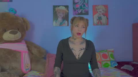 Himiiko online show from 11/21/25, 08:29