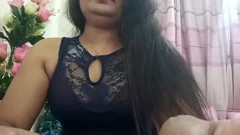 himuhimu22 online show from 02/01/25, 09:29