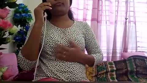 himuhimu22 online show from 02/02/25, 05:42