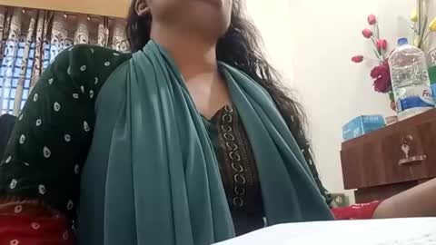 himuhimu22 online show from 09/23/25, 11:13