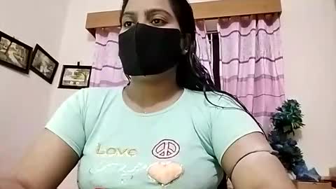 himuhimu22 online show from 05/20/26, 12:22
