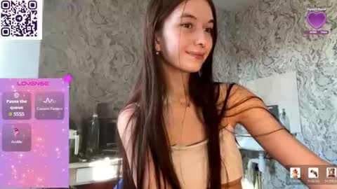 Hina online show from 06/14/26, 02:24