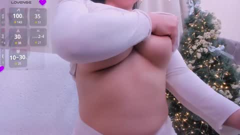 Snapshot of hinajeen chatting on 01/05/25, 09:05 Sexy Hina online show from 01/05/25, 09:05