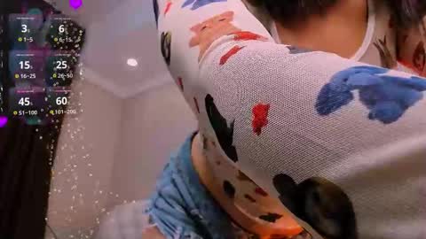 Snapshot of hinajeen chatting on 12/19/25, 07:26 Sexy Hina online show from 12/19/25, 07:26