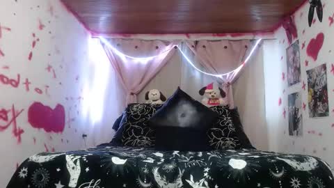 Angel online show from 02/04/26, 12:27