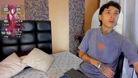 Snapshot of hinata_itachi chatting on 11/04/25, 09:58 FANE AND DAVID online show from 11/04/25, 09:58