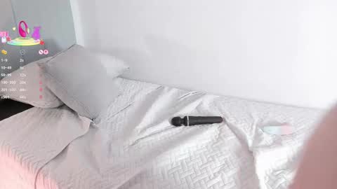 Snapshot of hinazuru chatting on 11/12/25, 07:13 Hinazuru online show from 11/12/25, 07:13