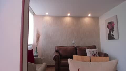 Hinnata online show from 01/26/25, 09:29