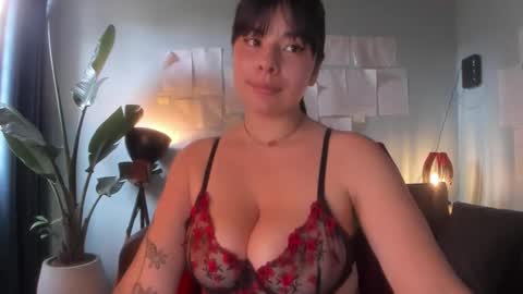 Hinnata online show from 12/02/25, 04:46